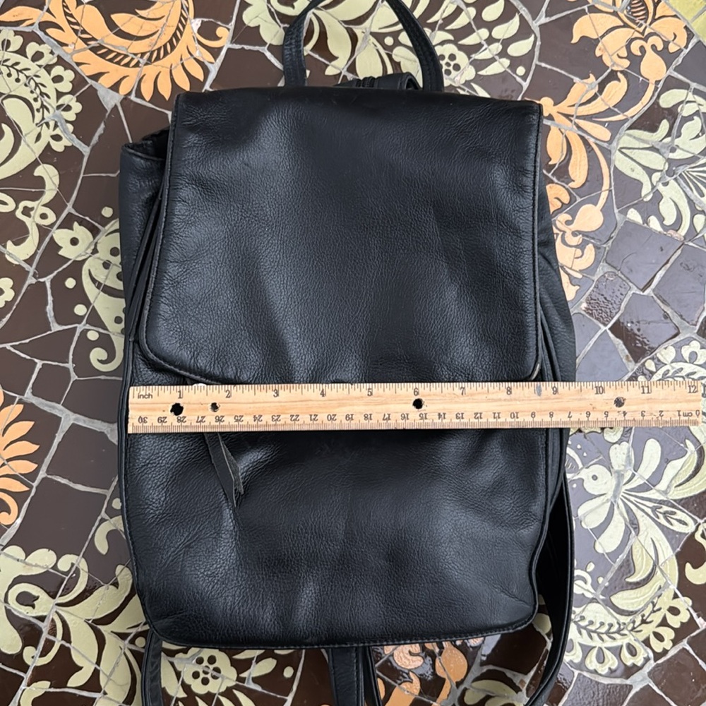 AURIELLE BLACK LEATHER BACKPACK - Picture 8 of 9